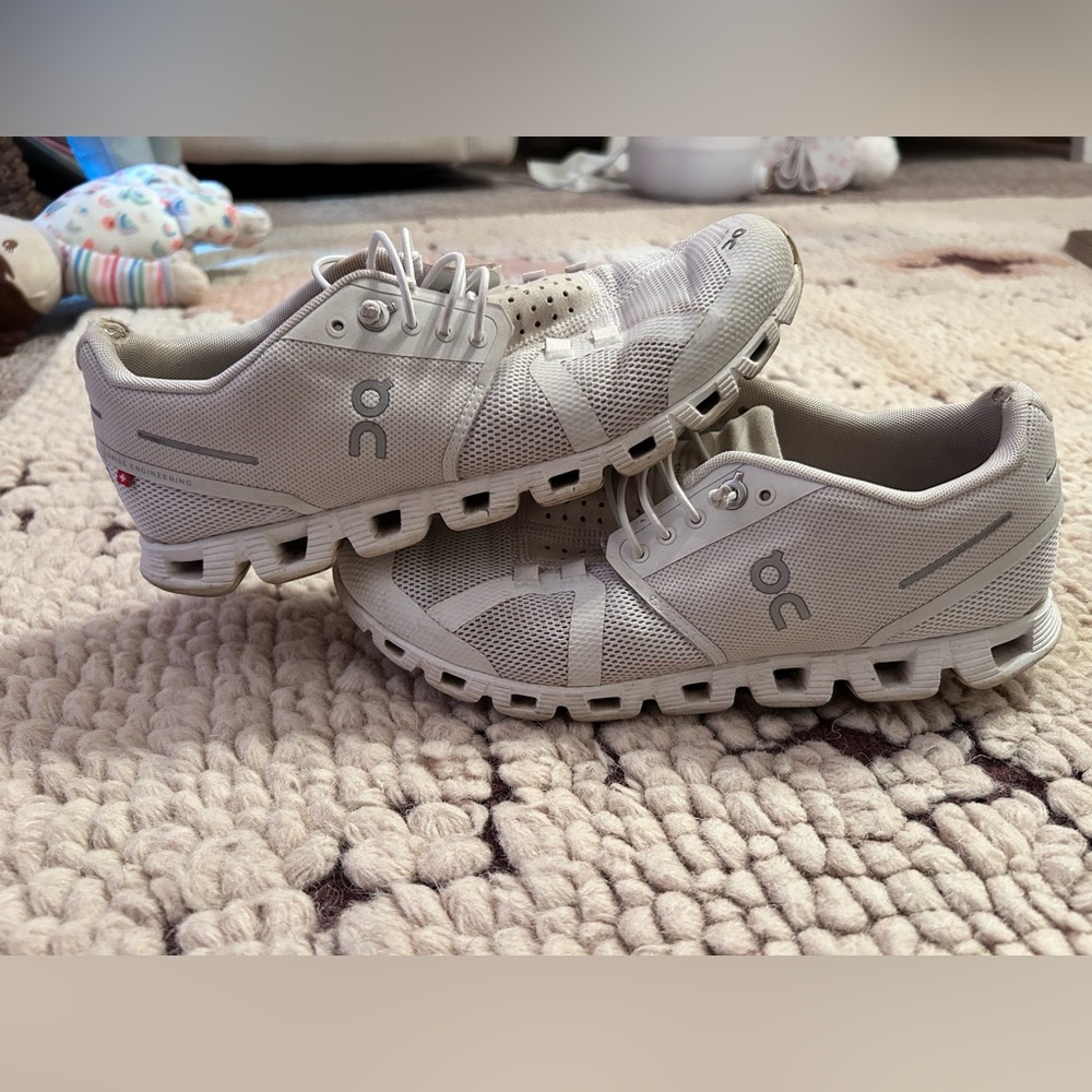 On Running Light Gray Athletic Shoes